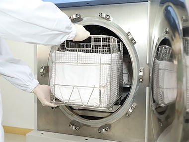 Zealway GWA280SQ Model Yatay Tip (Önden Yüklemeli) Otoklav, 280 Litre
