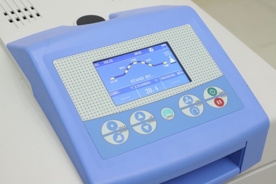 Zealway GF54-SA Model Dik Tip (Üstten Yüklemeli) Otoklav, 54 Litre