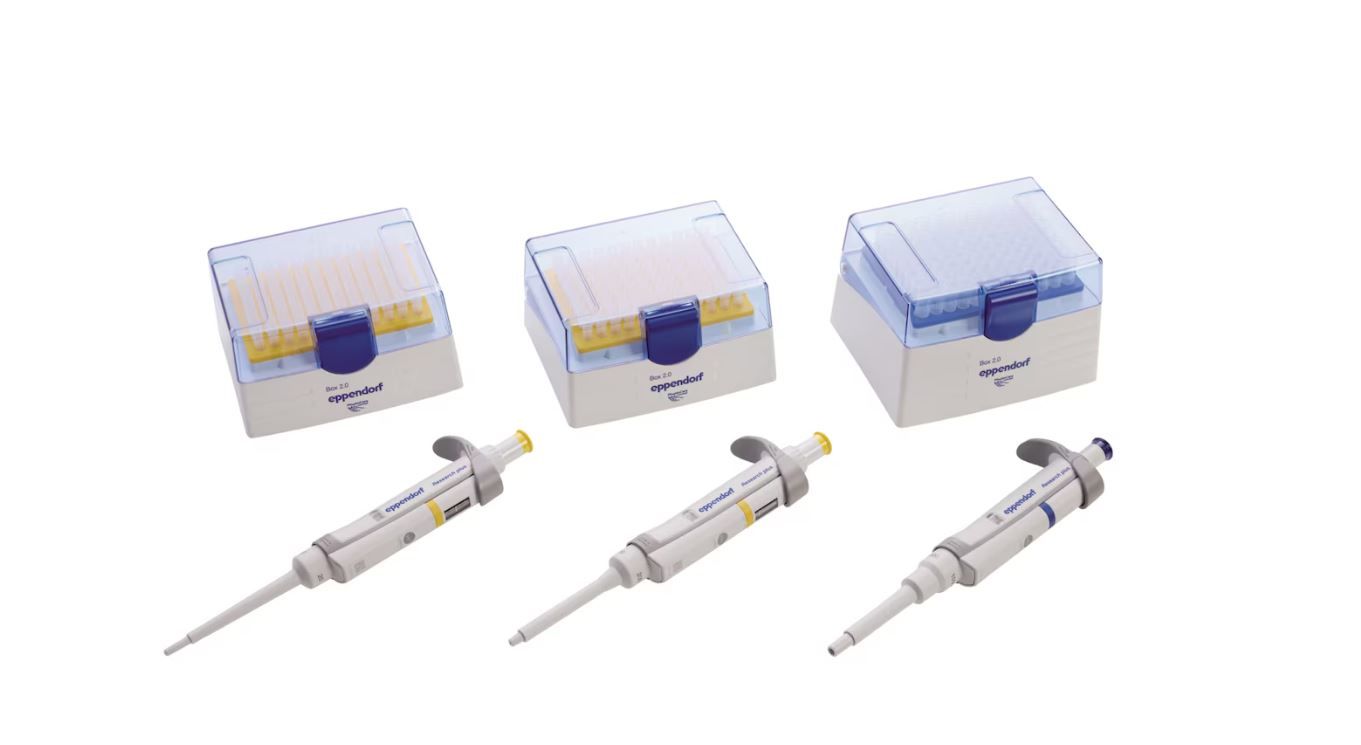Eppendorf Research® Plus Otomatik Pipet Seti: 2-20 µL, 20-200 µL, 100-1000 µL Kutulu Uçları ile Komple Set – Option 2