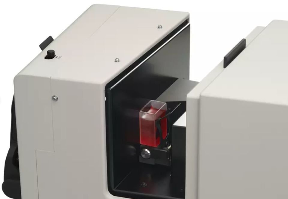 Konica Minolta CM-3700A Model Masa Üstü Renk Ölçer (Spektrofotometre)