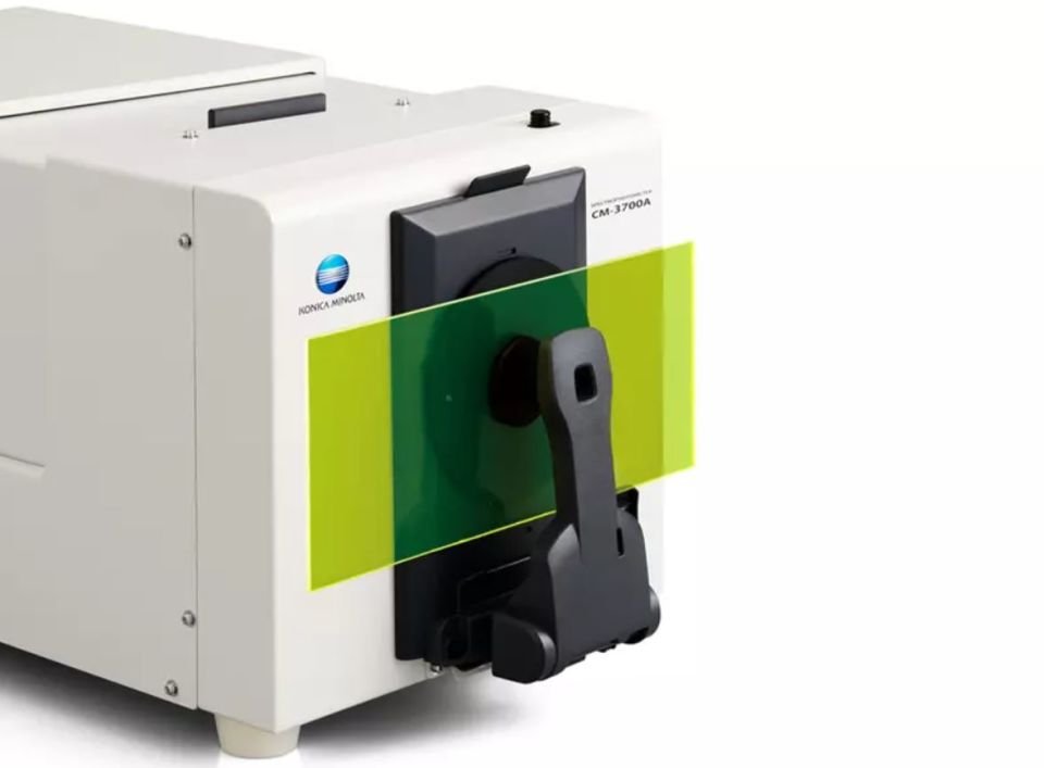 Konica Minolta CM-3700A Model Masa Üstü Renk Ölçer (Spektrofotometre)