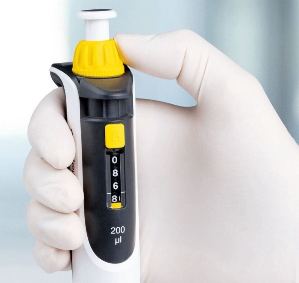Brand Transferpette® S 705891 Starter-kit Midi Model Tek Kanallı Ayarlanabilir Mikropipet Seti, 3 pipet: D-20 (2-20µl), D-200 (20-200µl), D-1000 (100-1000µl)