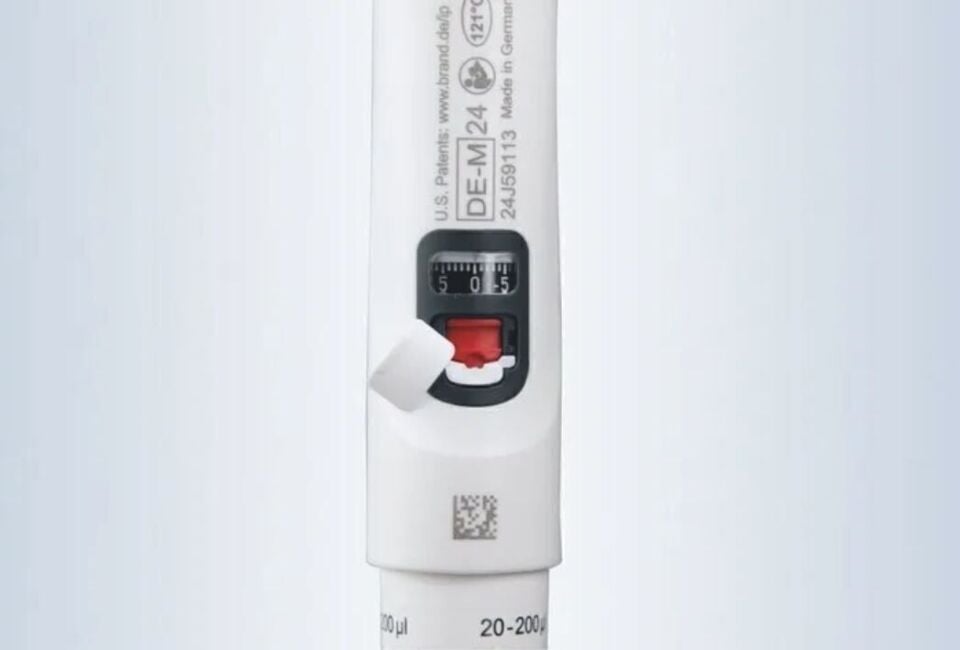 Brand Transferpette Pro Model 500 - 5.000 µl Tek Kanallı Ayarlanabilir Mikropipet (706882)