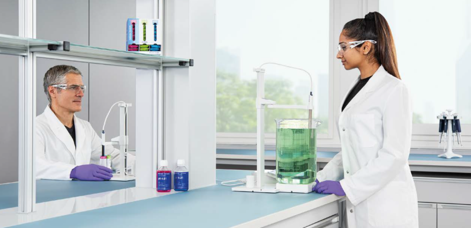 Mettler Toledo SevenDirect SD23 Pure H2O Model Masaüstü pH ve İletkenlik Ölçüm Kiti (pH, mV, İletkenlik, TDS, Tuzluluk, Direnç, Sıcaklık ölçümü)